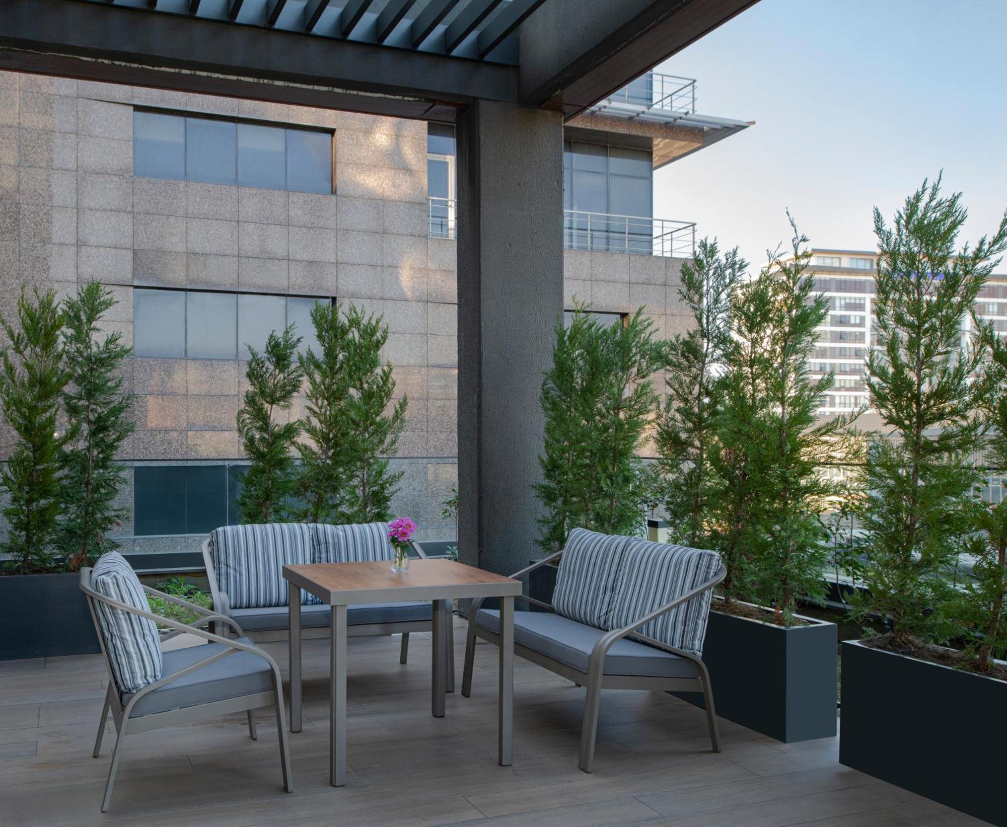 Movenpick Living Istanbul West 호텔 외부 사진 A 3D rendering of a patio