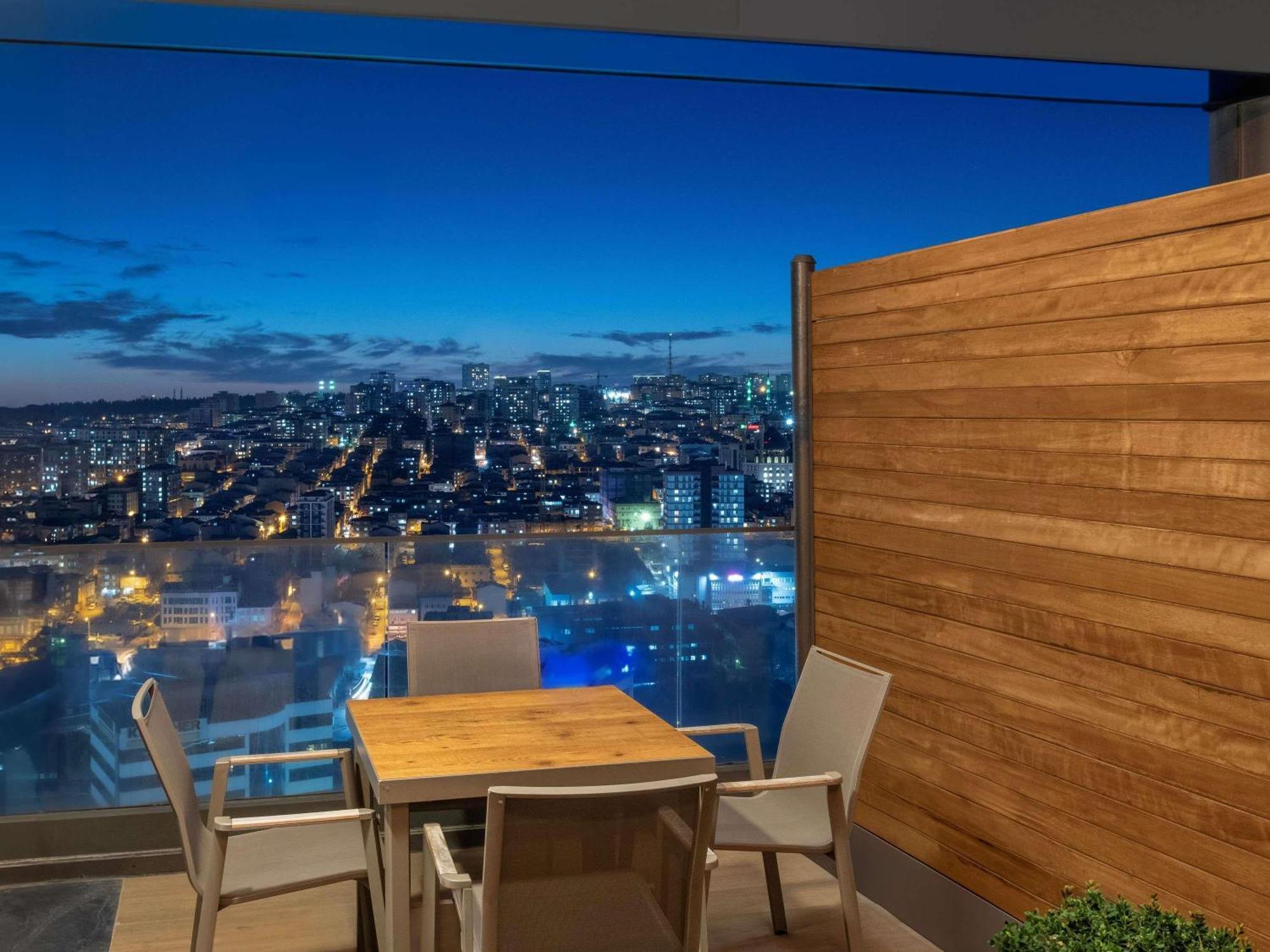 Movenpick Living Istanbul West 호텔 외부 사진