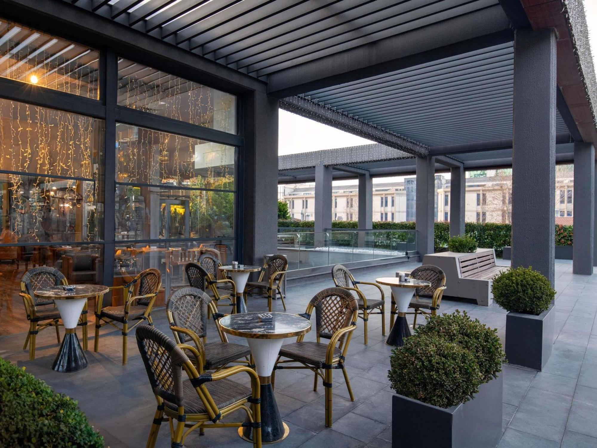 Movenpick Living Istanbul West 호텔 외부 사진